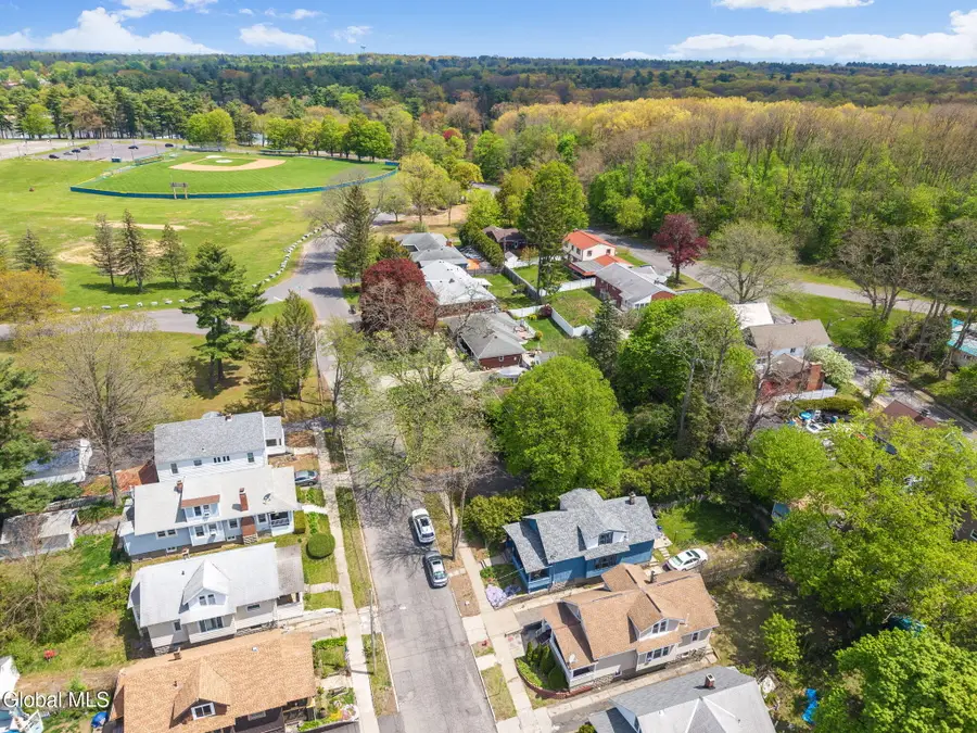 122 Snowden Avenue, Schenectady, NY 12304 - #2