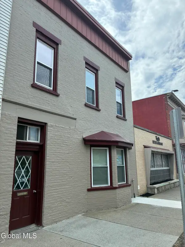 576 2nd Avenue, Troy, NY 12182
