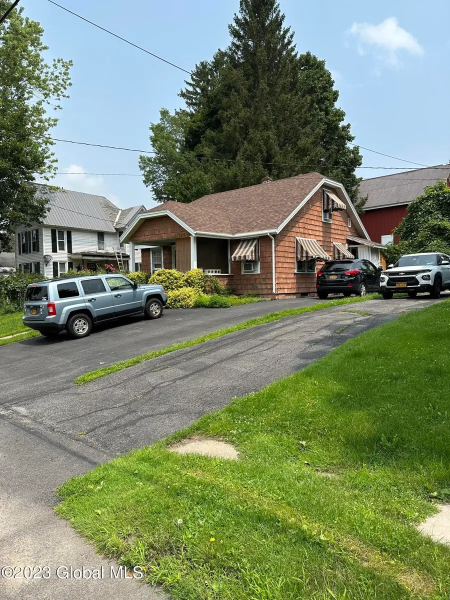 8 Maple Avenue, Gloversville, NY 12078 - #2