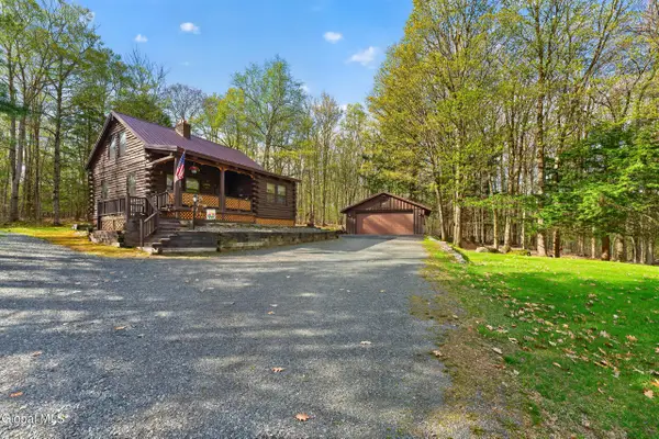 375 Momrow Road, Sand Lake, NY 12153