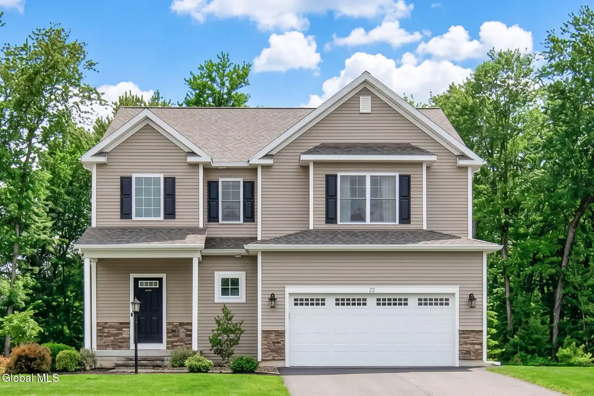 22 Wellington Court, Clifton Park, NY 12065 - #1