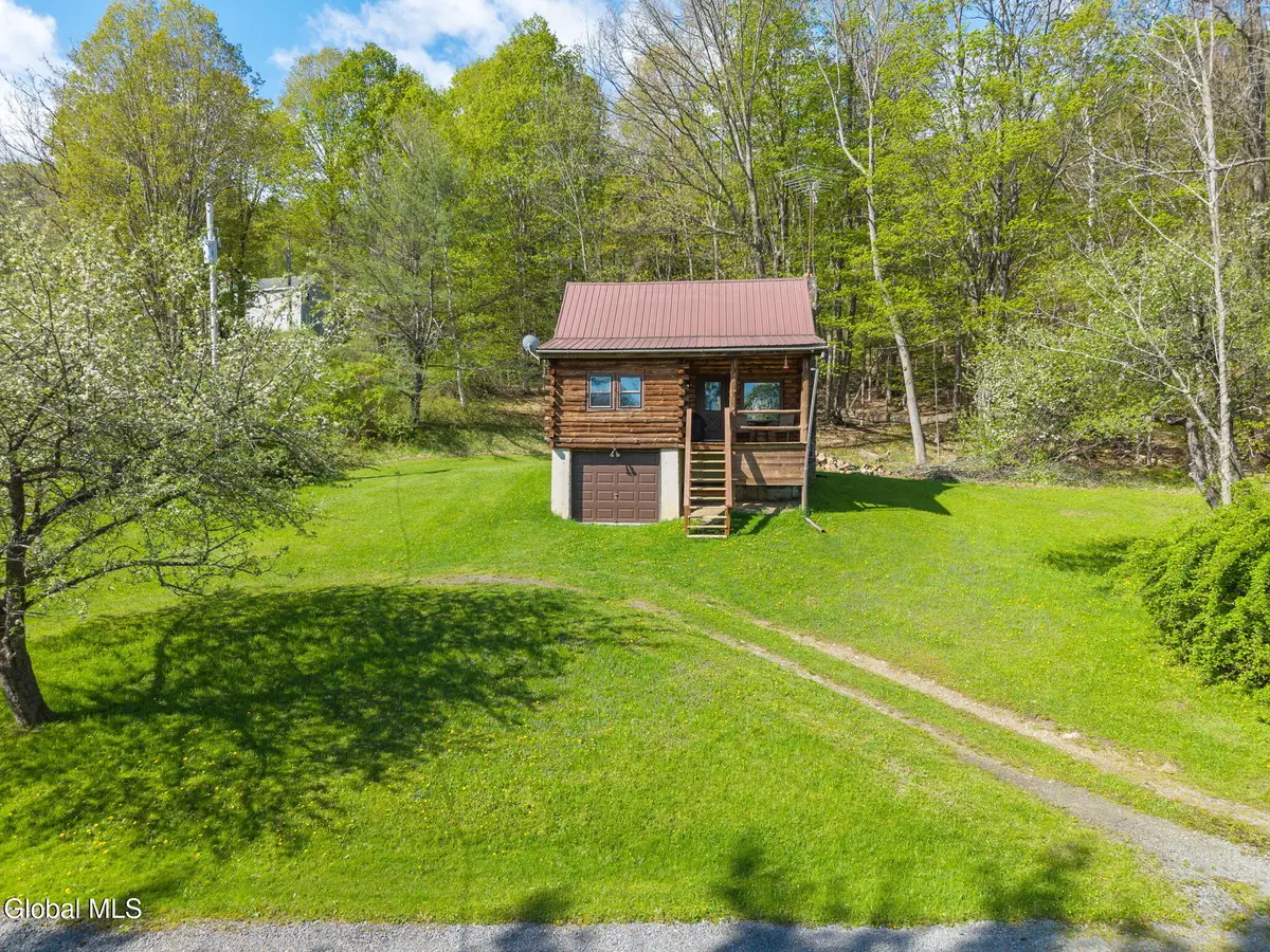 105 Patent Lane, Middleburgh, NY 12157 - #1