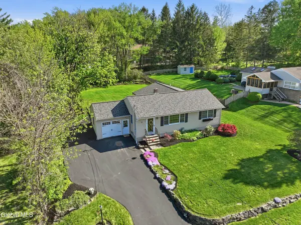 15 Homestead Drive, Colonie, NY 12110