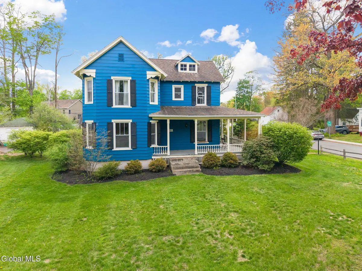 346 Kenwood Avenue, Bethlehem, NY 12054 - #1