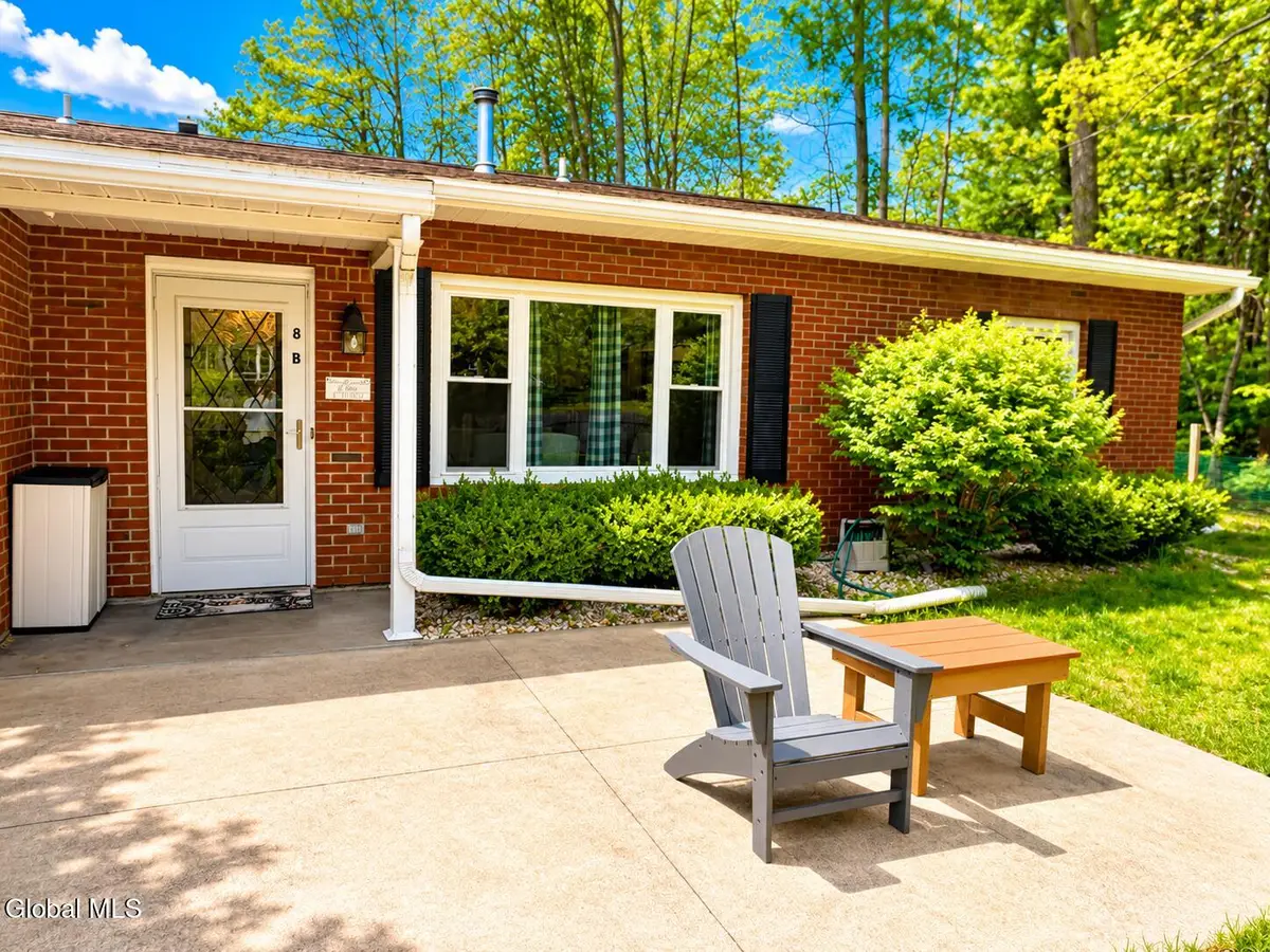 8B Lacosta Drive, Clifton Park, NY 12065 - #1