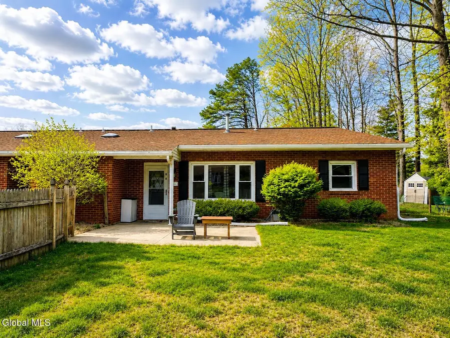 8B Lacosta Drive, Clifton Park, NY 12065 - #2
