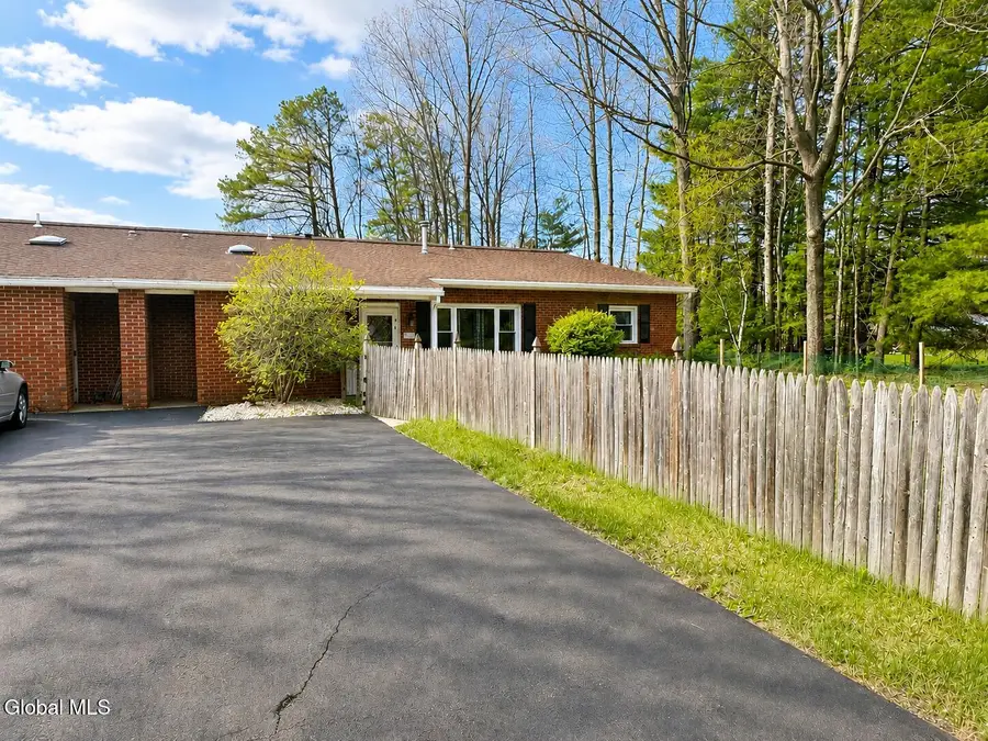 8B Lacosta Drive, Clifton Park, NY 12065 - #3
