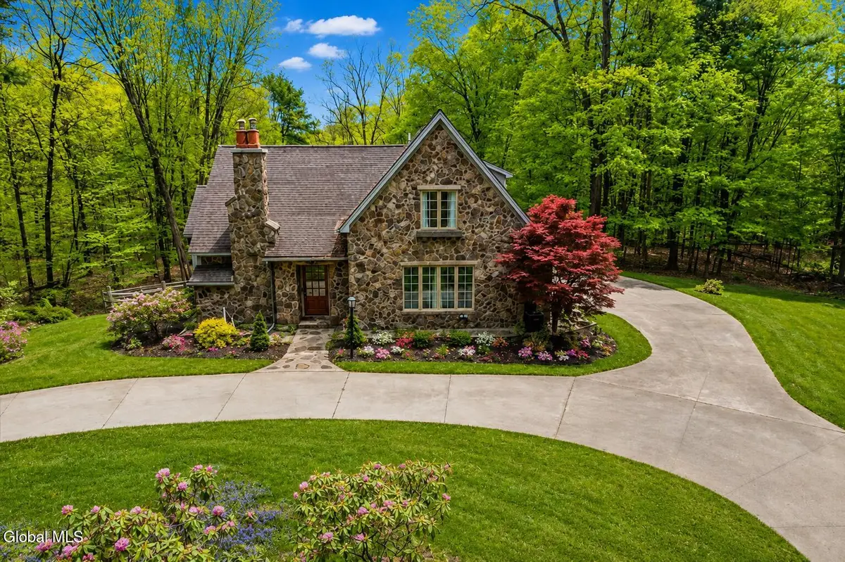 100 Southard Road, Saratoga Springs, NY 12866 - #1