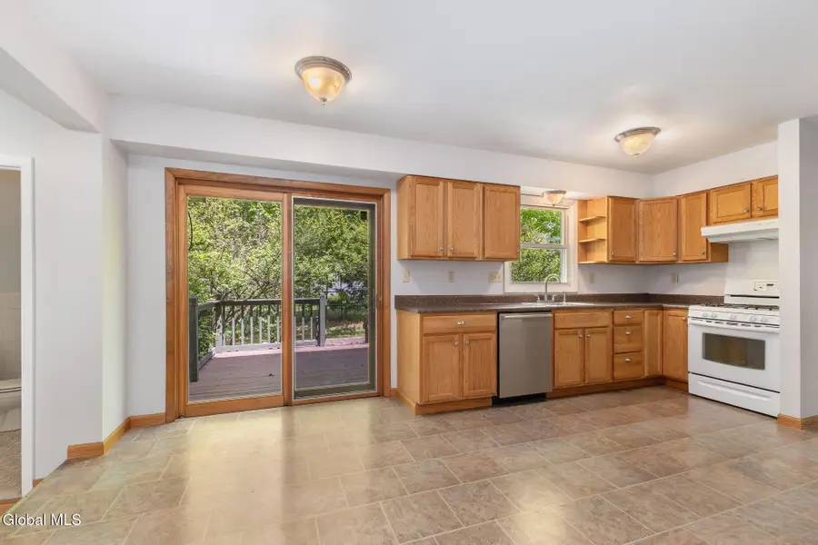 13 Pinehurst Drive, Clifton Park, NY 12065 - #3