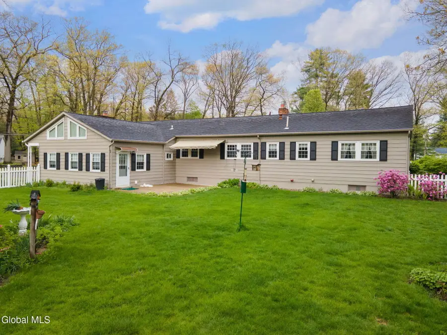 17 Barcelona Drive, Clifton Park, NY 12065 - #2