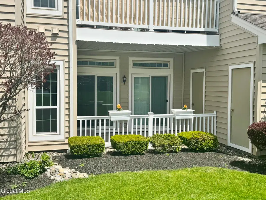 1511 Hampton Place Boulevard, North Greenbush, NY 12180 - #3