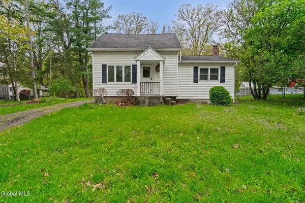 633 Fillmore Avenue, Niskayuna, NY 12304