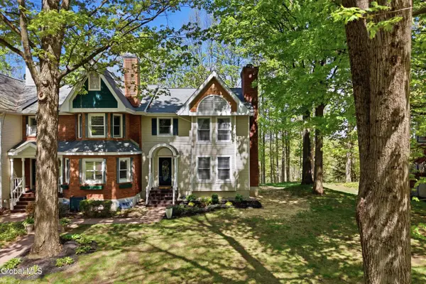 30 Sicada Street, Saratoga Springs, NY 12866