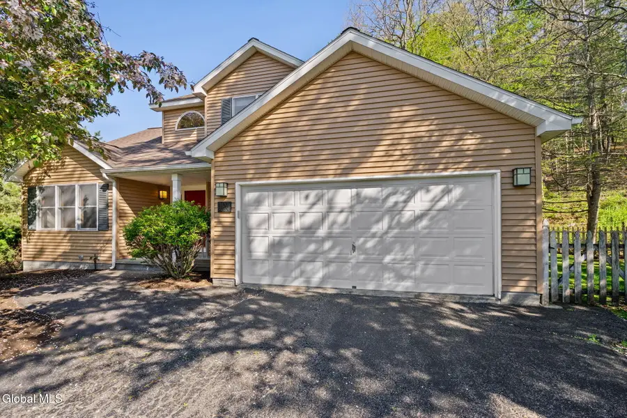 107 Fox Run Drive, Guilderland, NY 12303 - #2