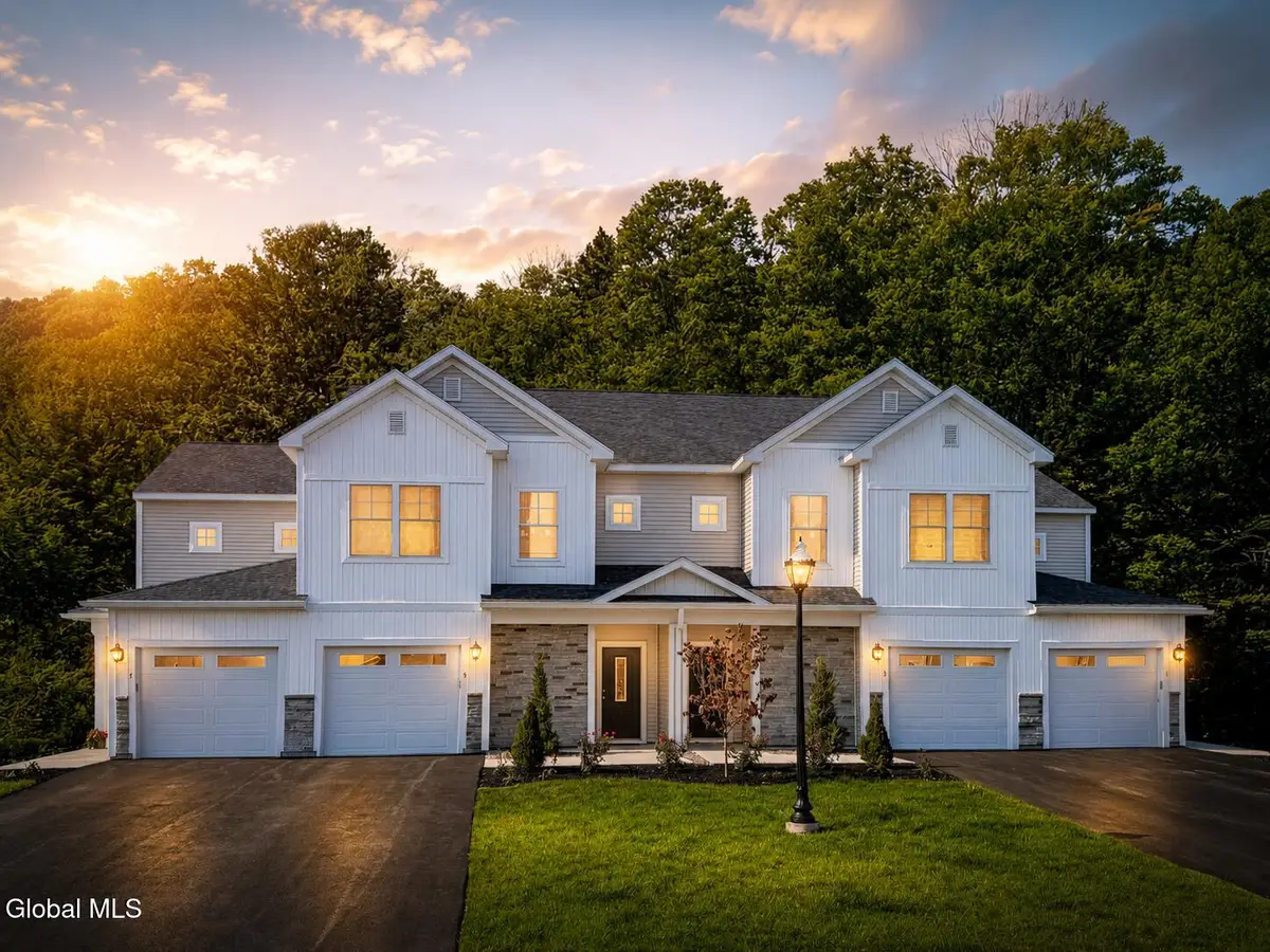 38 Reeds Hollow, Saratoga Springs, NY 12866 - #1