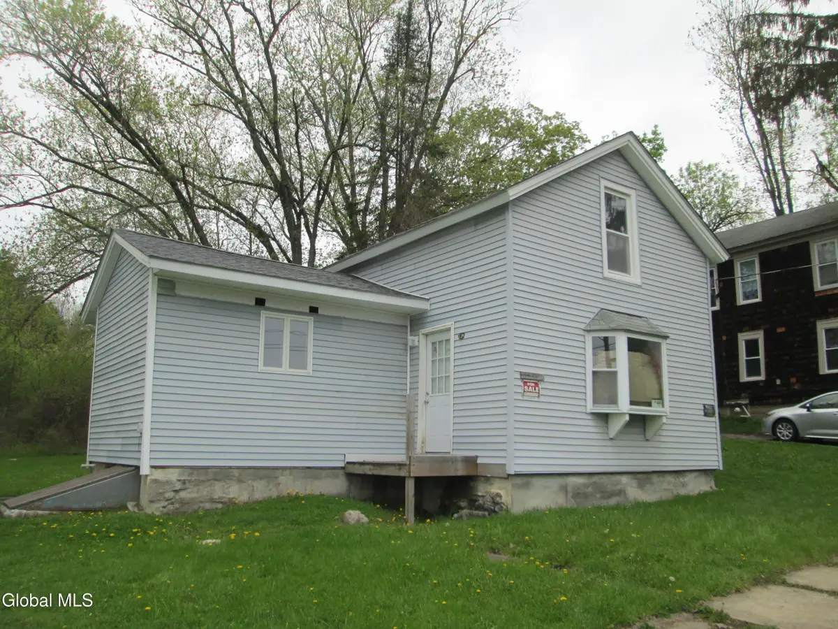 15 Wilson Street, Gloversville, NY 12078 - #1