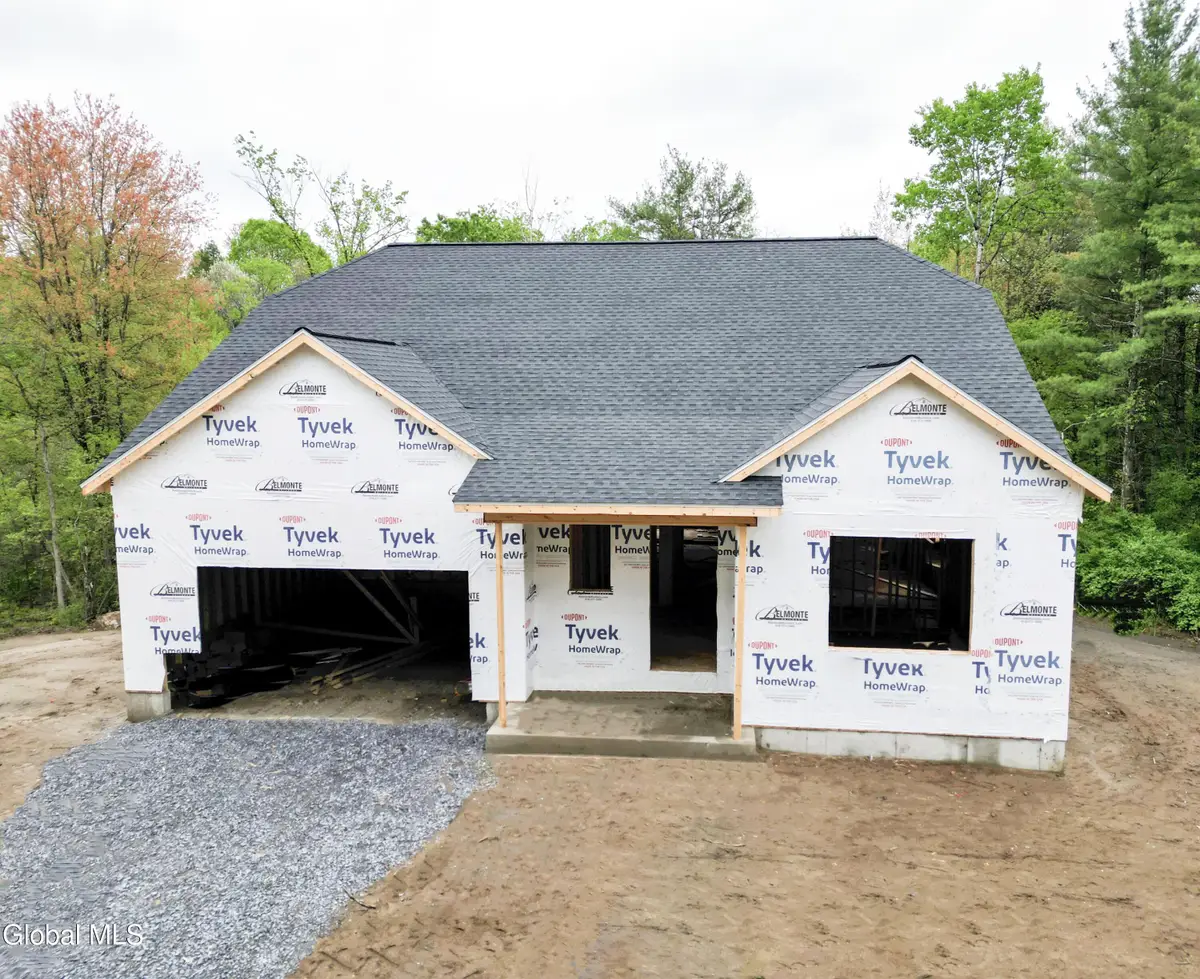 1 Bexley Lane, Halfmoon, NY 12065 - #1