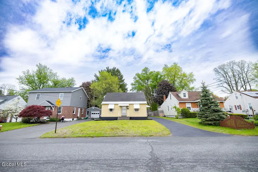 1782 Fiero Avenue, Rotterdam, NY 12303 - #2