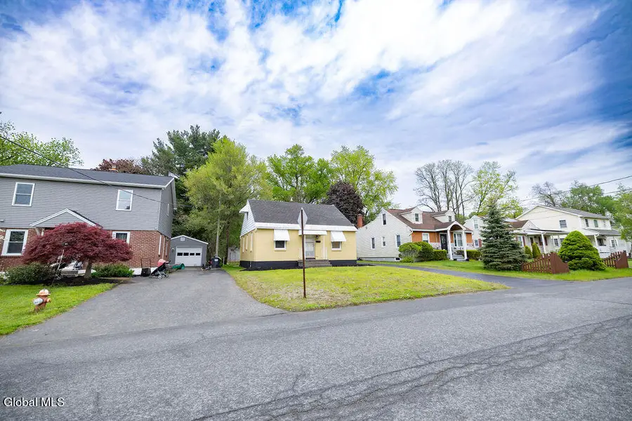 1782 Fiero Avenue, Rotterdam, NY 12303 - #3