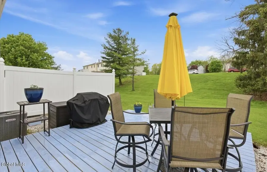 126 Bridgewood Lane, Watervliet, NY 12189 - #2
