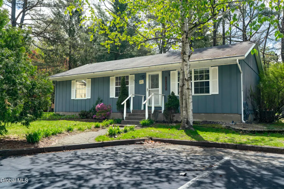 29 Quail Court, Saratoga Springs, NY 12866 - #1