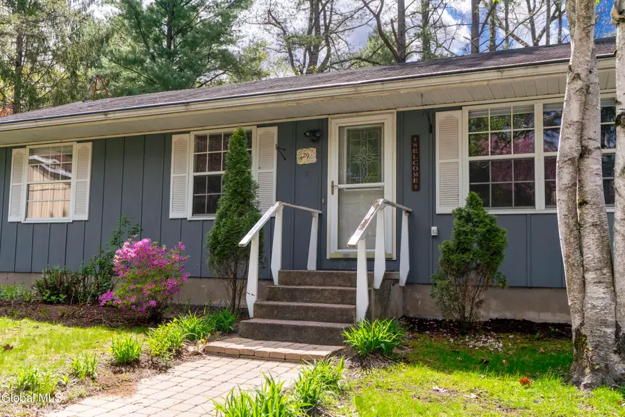 29 Quail Court, Saratoga Springs, NY 12866 - #2