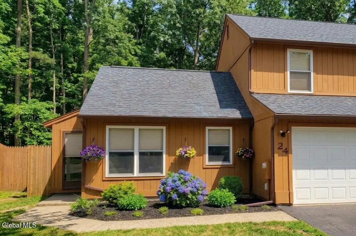24 Arrow Wood Place, Malta, NY 12020 - #1