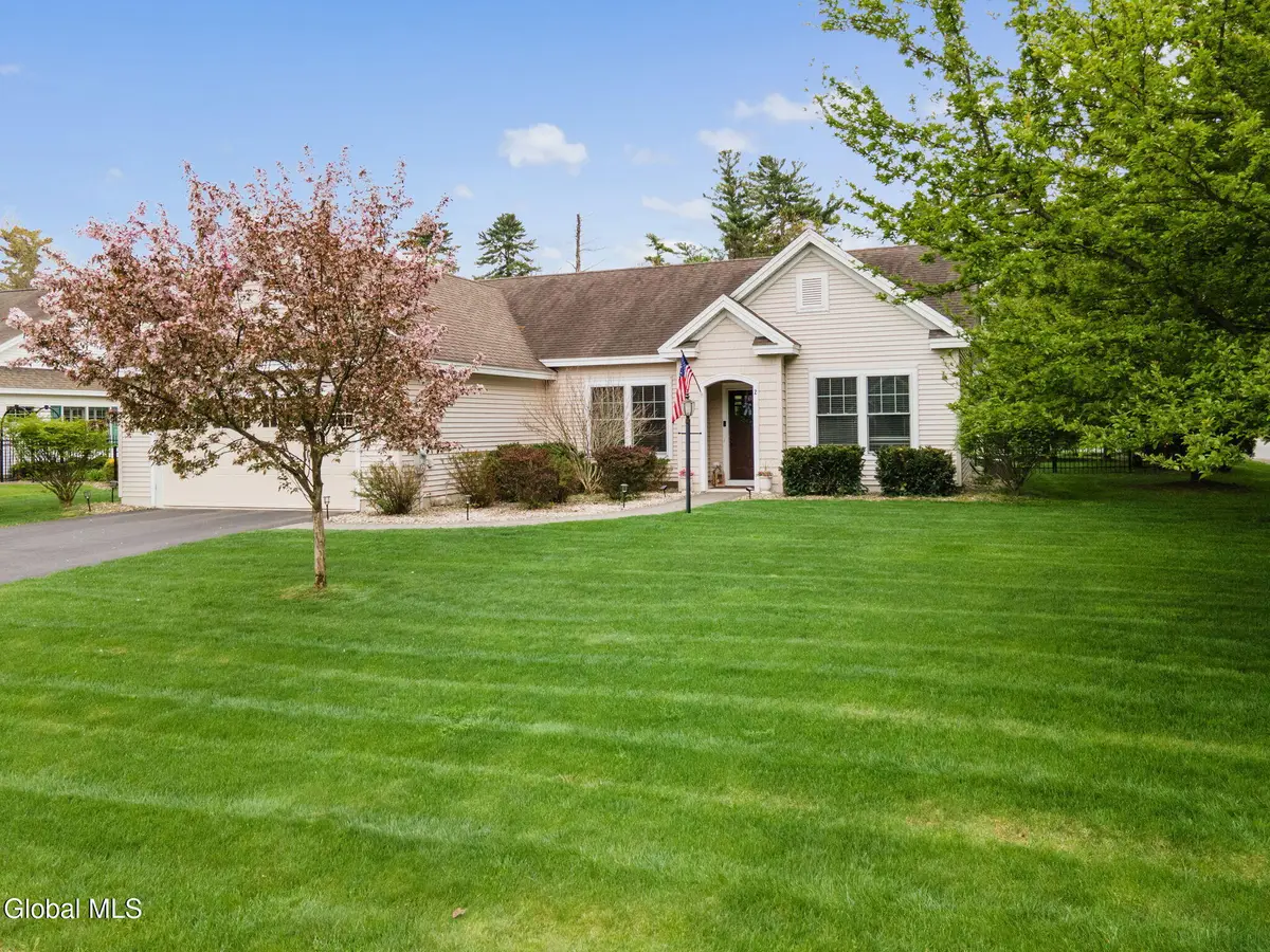 2 Knox Lane, Glens Falls, NY 12801 - #1