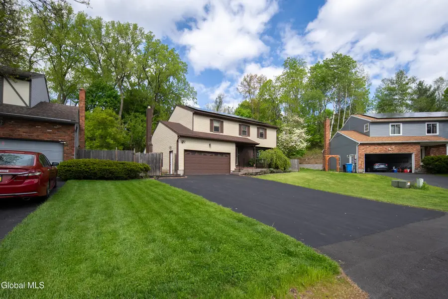 51 Aspen Circle, Albany, NY 12208 - #3