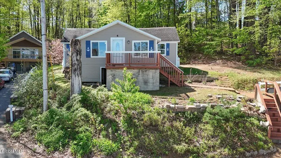 4 Aft Court, Saratoga Springs, NY 12866 - #2