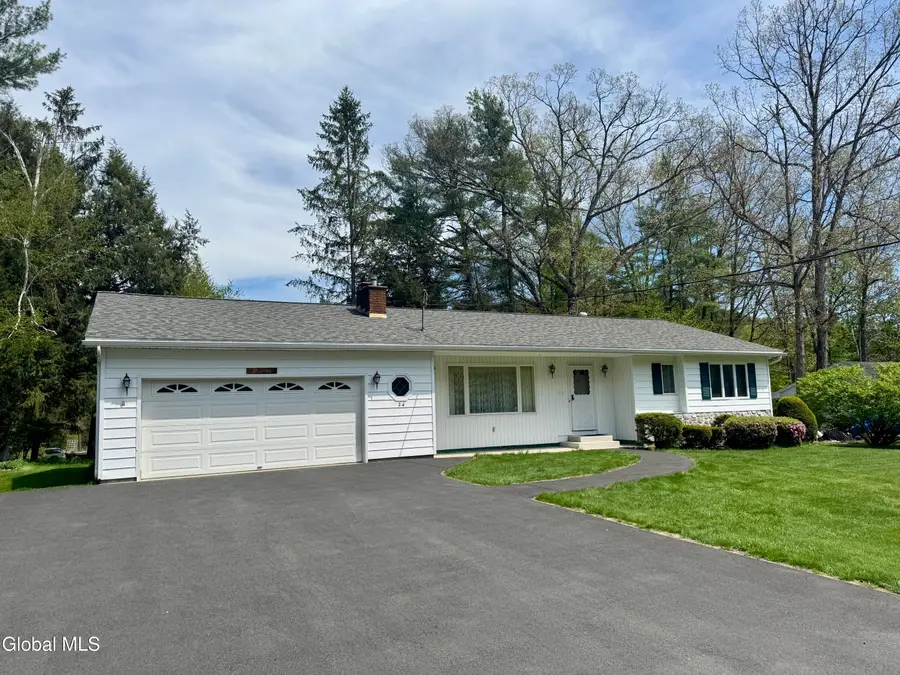 24 Links Avenue, Hadley, NY 12835 - #2