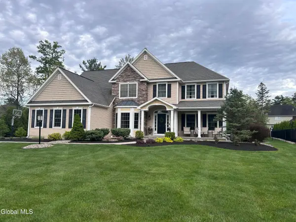224 Brittany Place, Niskayuna, NY 12309