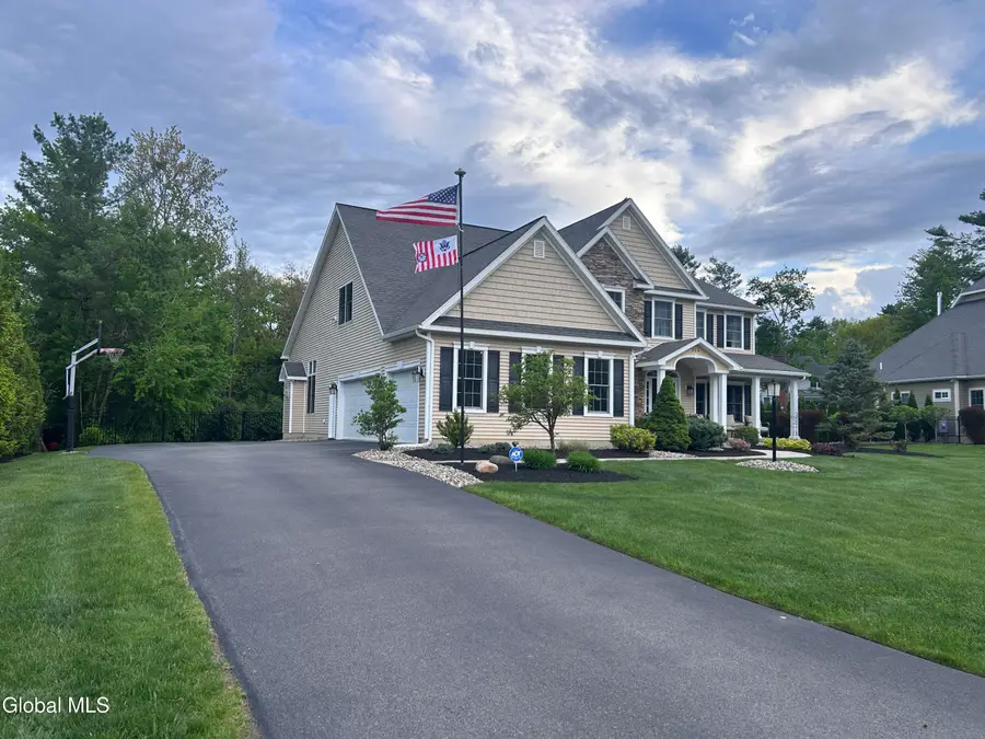 224 Brittany Place, Niskayuna, NY 12309 - #2