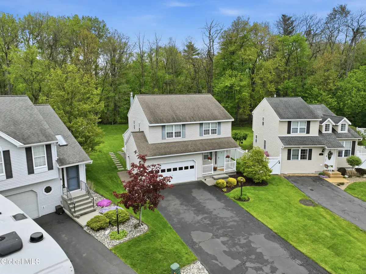 41 Wicken Square, Albany, NY 12205 - #1