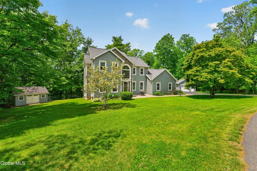 11 Pineview Lane, East Greenbush, NY 12061 - #2