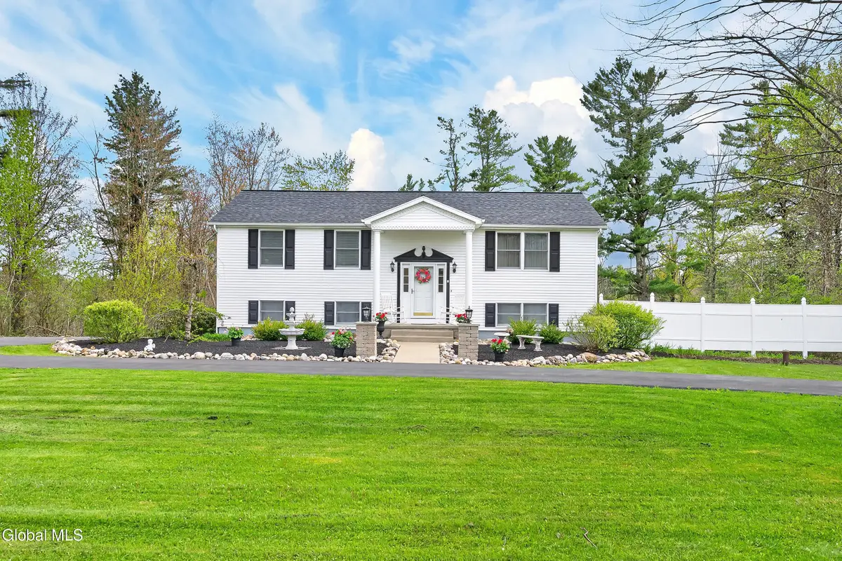 7283 Skyline Drive, Duanesburg, NY 12053 - #1