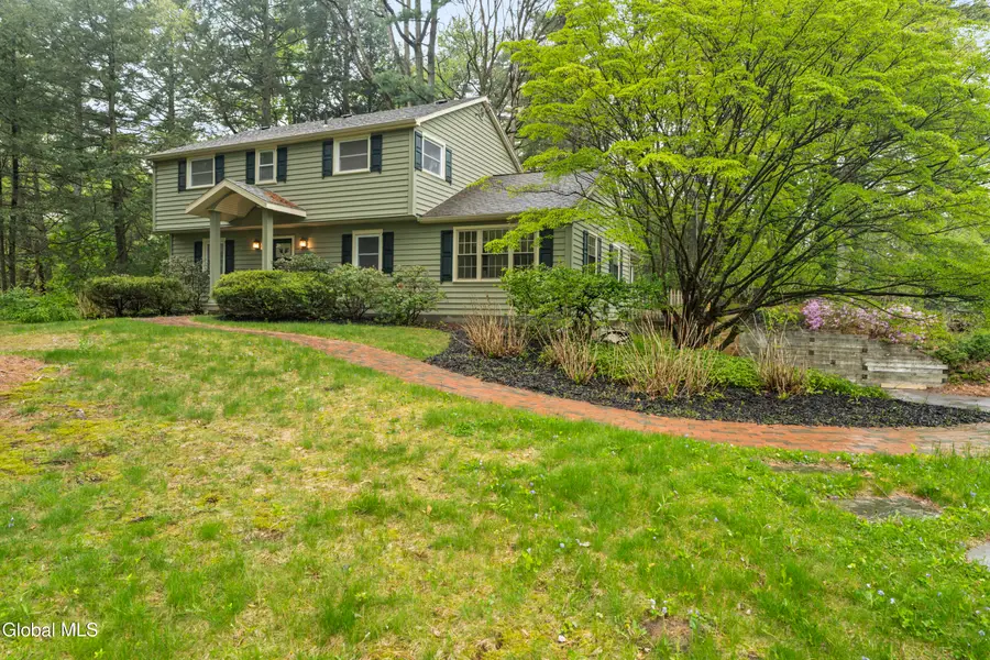 17 Belmonte Lane, Clifton Park, NY 12065 - #2
