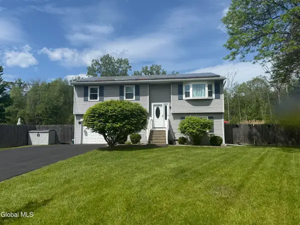 32 Scully Avenue, Colonie, NY 12110