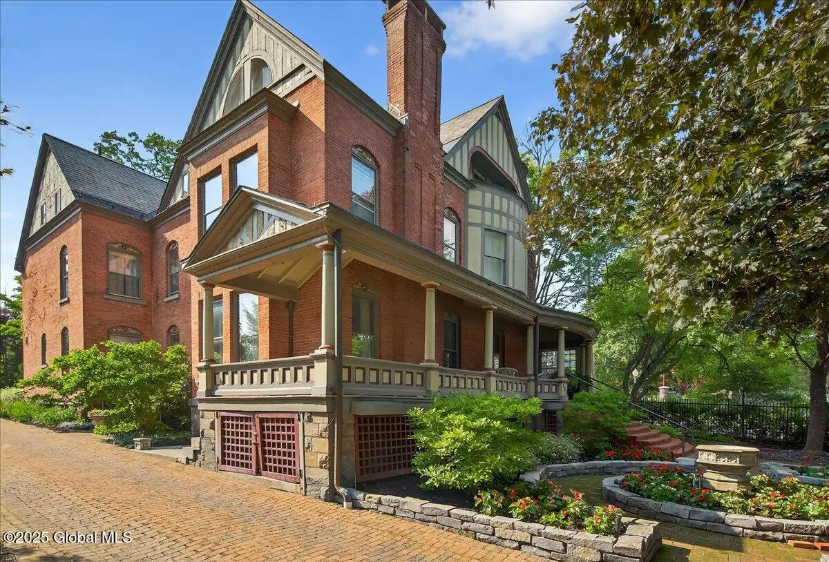 605 N Broadway, Saratoga Springs, NY 12866 - #1
