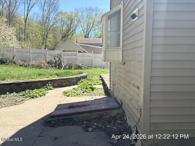 125 Stewart Street, Amsterdam, NY 12010 - #3