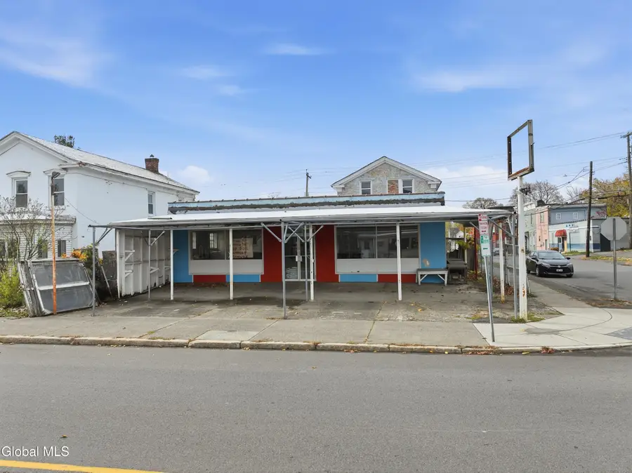 853 5th Avenue, Troy, NY 12182 - #2