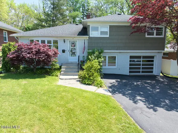 86 Harris Avenue, Albany, NY 12208