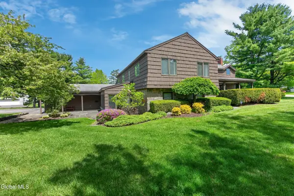 1283 Hawthorn Road, Niskayuna, NY 12309