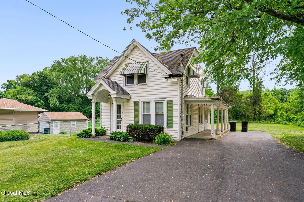 36 New Turnpike Road, Troy, NY 12182 - #1