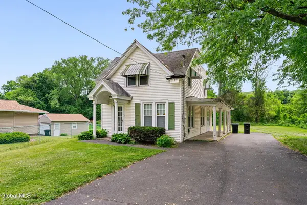 36 New Turnpike Road, Troy, NY 12182