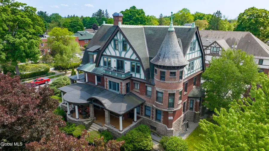 56 Union Avenue #APT 8, Saratoga Springs, NY 12866 - #2