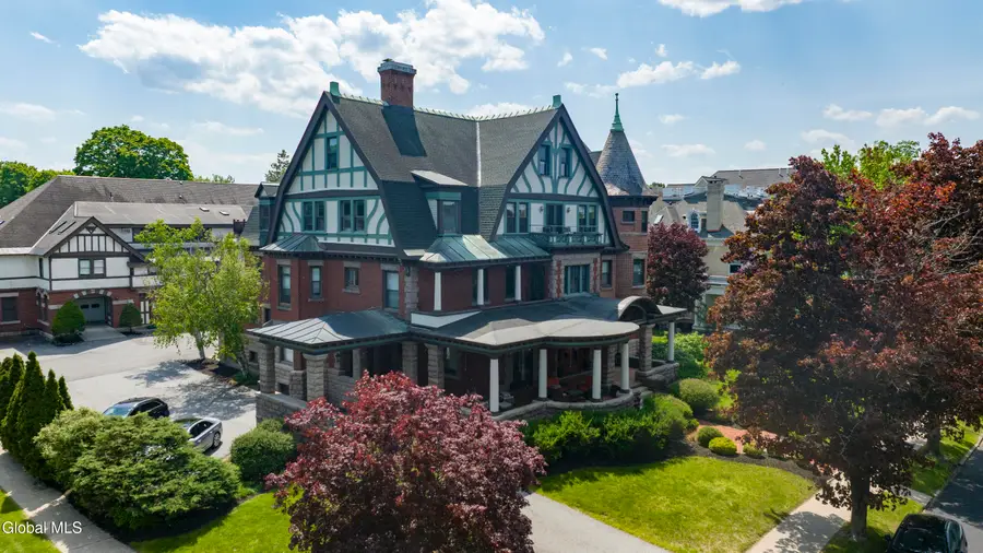 56 Union Avenue #APT 8, Saratoga Springs, NY 12866 - #3