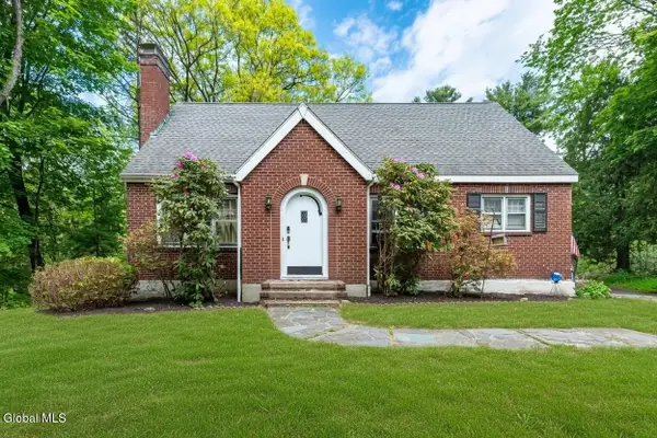 1509 Sunset Road, Schodack, NY 12033