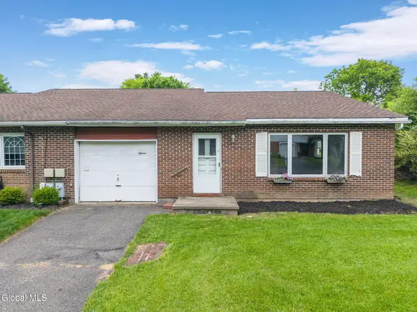 15 Olympian Drive, Bethlehem, NY 12159