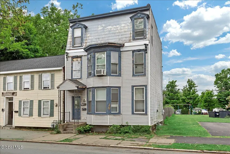 715 2nd Avenue, Troy, NY 12182 - #2